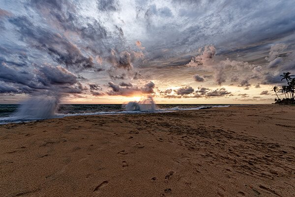 Dungalpitiya Beach